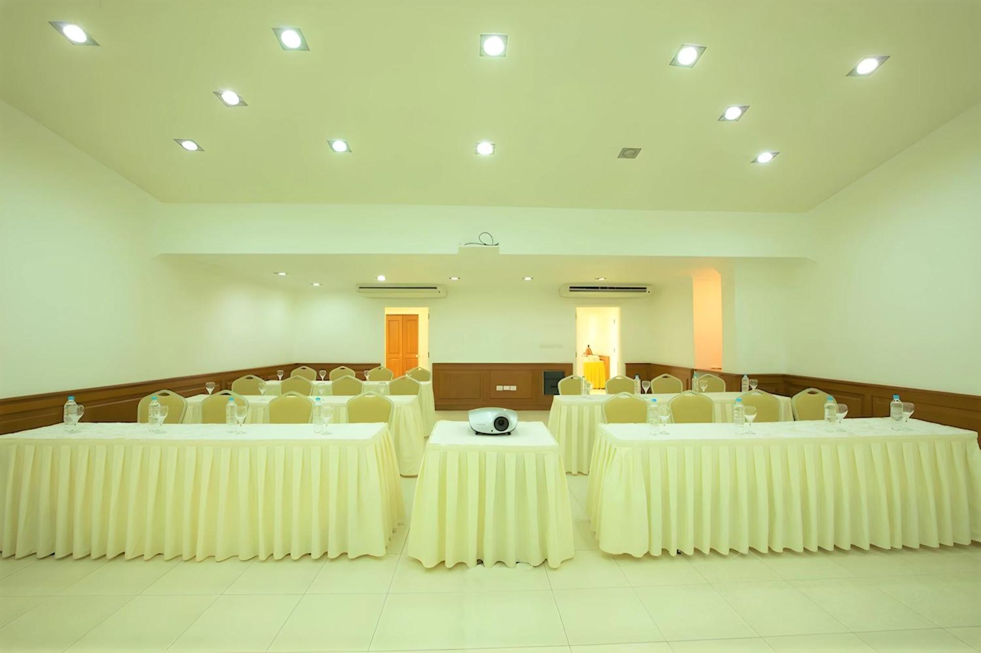 Holiday Inn Cuernavaca By Ihg Exterior photo